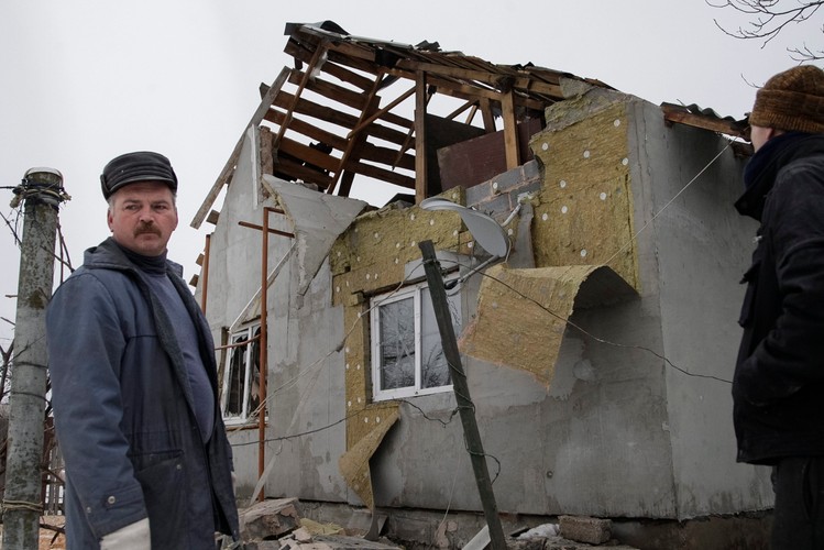 Zniszczony dom w Doniecku