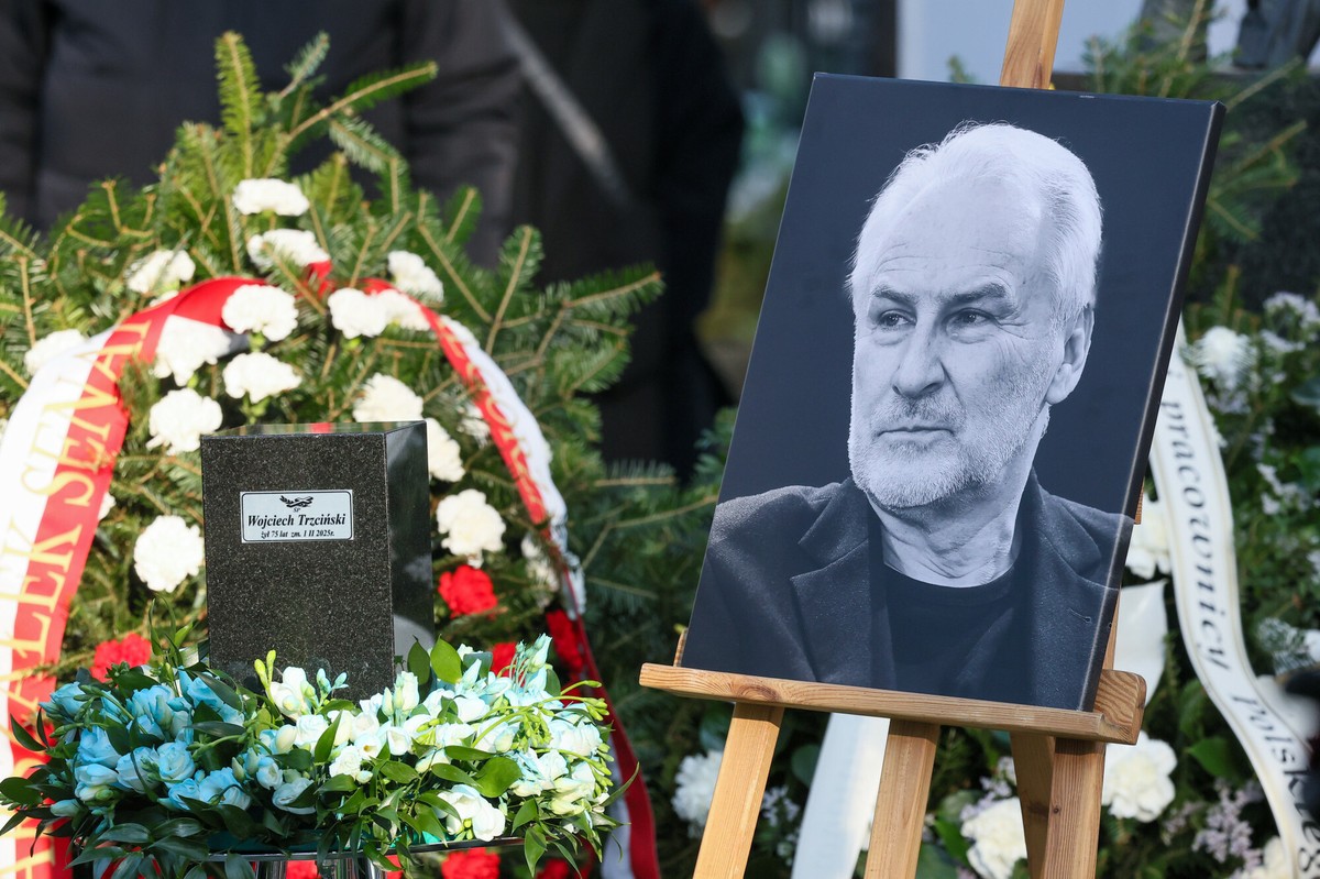 Wojciech S. Trzciński zmarł 1 lutego 2025 r. Spoczął w poniedziałek na cmentarzu Powązki Wojskowe