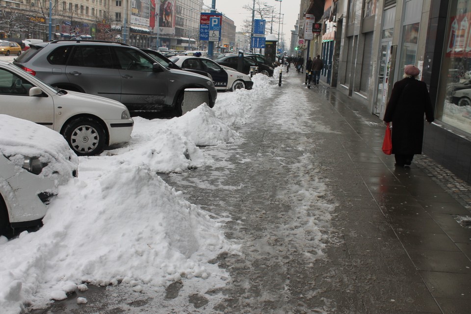 Zasypało Warszawę. W ciągu nocy napadało 12 cm śniegu