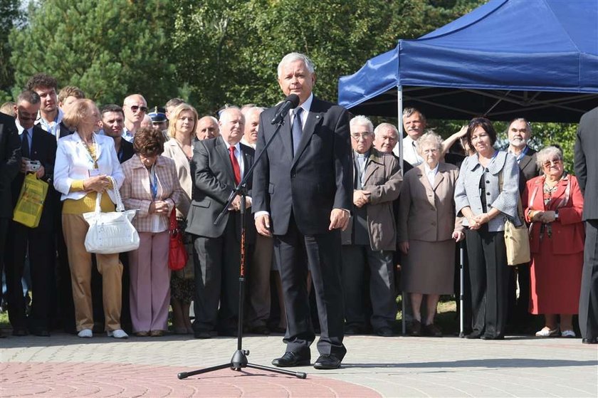 Z drogi śledzie, bo prezydent jedzie