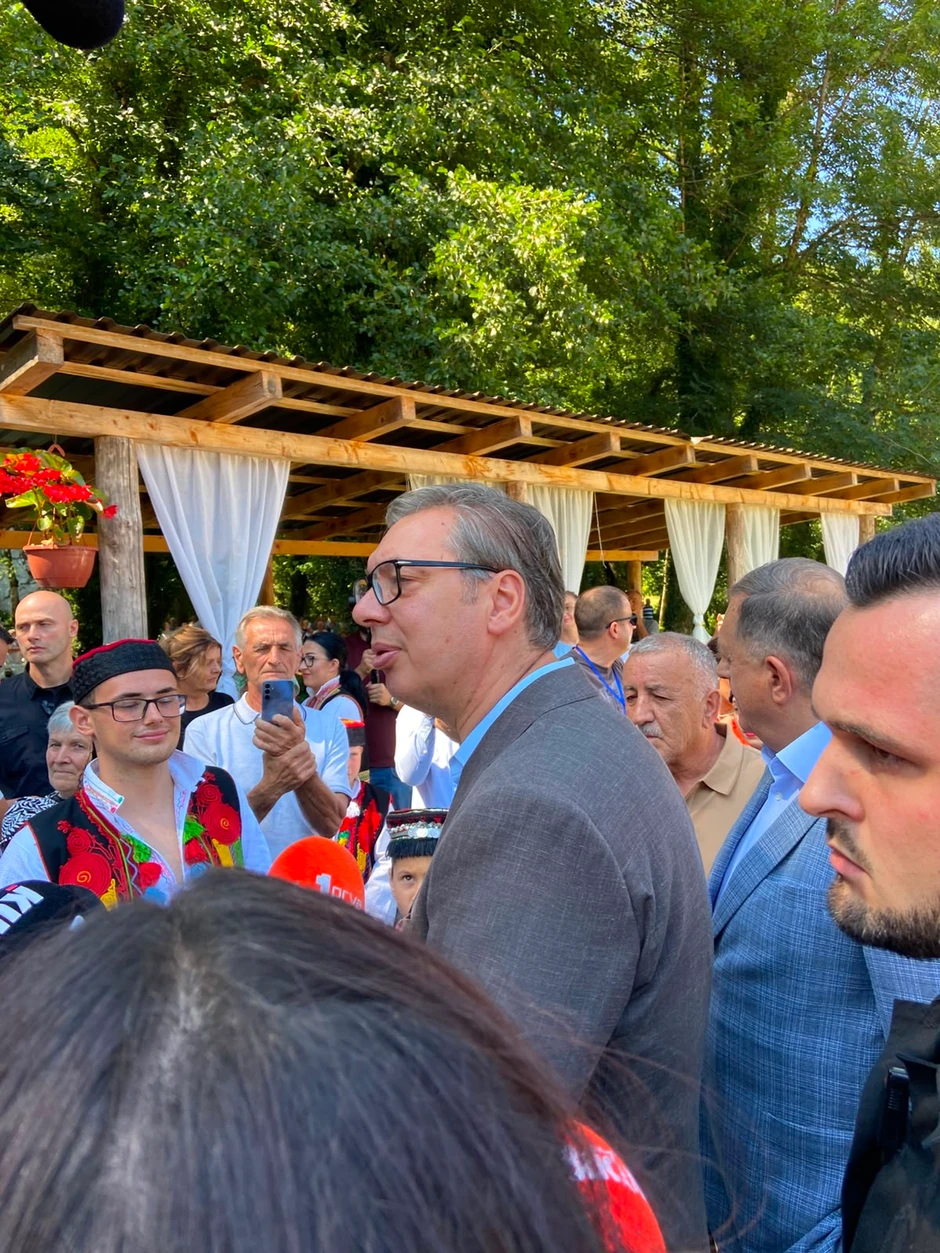 Vučić 