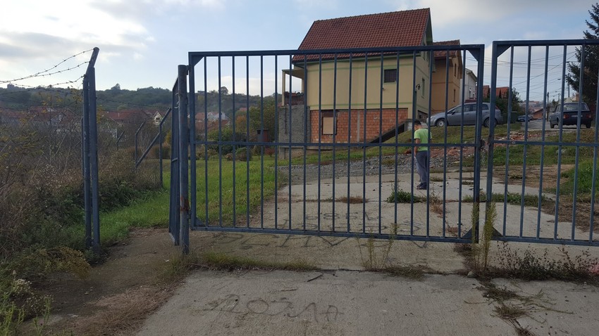 Kapija neobezbeđena