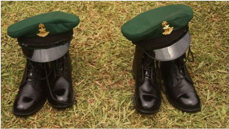 Soldier reportedly commits suicide inside Abuja barracks. (TheCable)