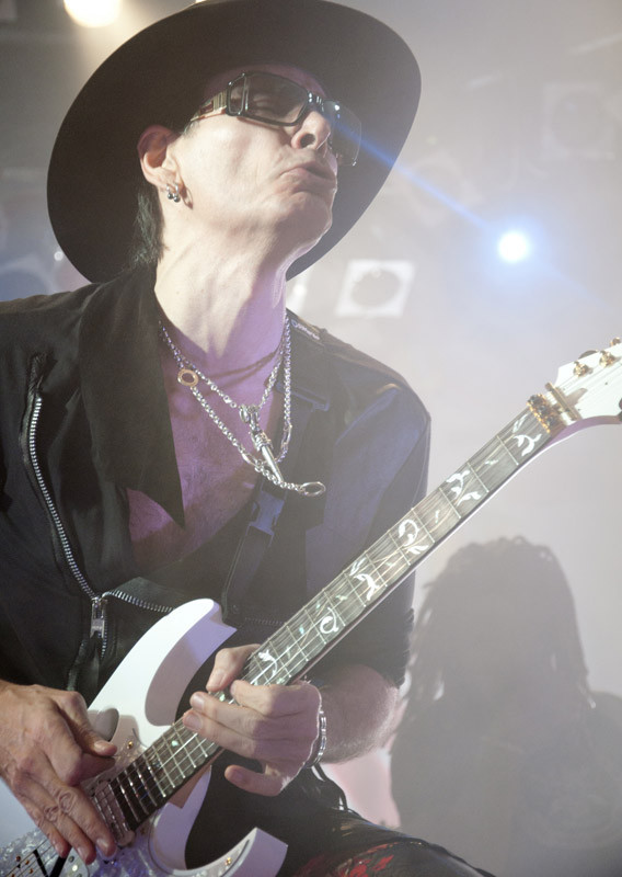 Steve Vai w Warszawie (fot. Igor Awdiejew)