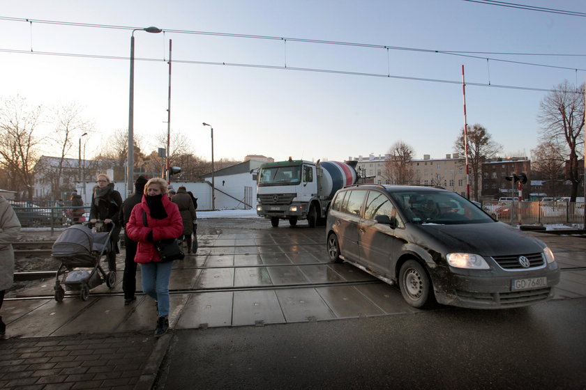 Na Oruni potrzebny jest bezkolizyjny przejazd kolejowy