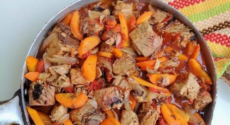 Tuna cabbage stew