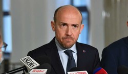 Budka: Władza tchórzy. Nie chcą podpaść krzykliwej grupce antyszczepionkowców