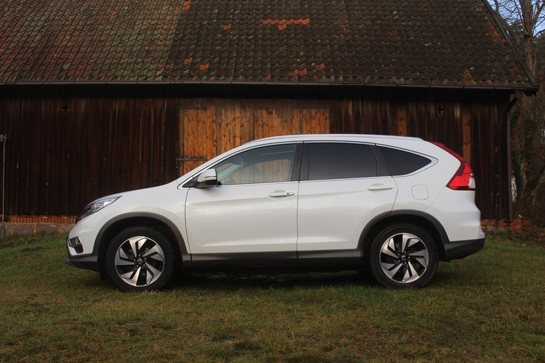 Honda CR-V 2.0 – jak stary, poczciwy kumpel | Test