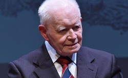 Prof. Strzembosz: Ziobro nie reformuje sądownictwa, lecz cofa nas do PRL-u