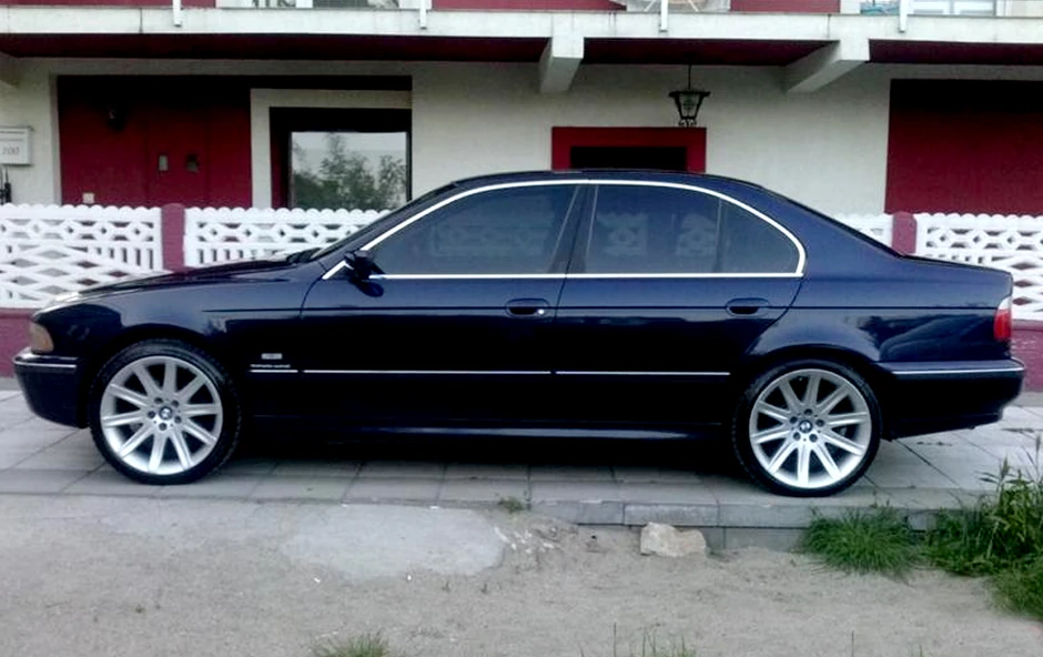 3-BMW-520