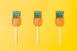 Psikus zamiast cukierka? Organizacja charytatywna rozprowadzała twarde narkotyki w słodyczach