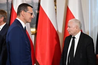"Mateusz oszalał". Kaczyński jest wściekły, że Morawiecki ujawnia kulisy ważnych decyzji PiS