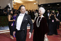 Met Gala 2022. Elon Musk i Maye Musk