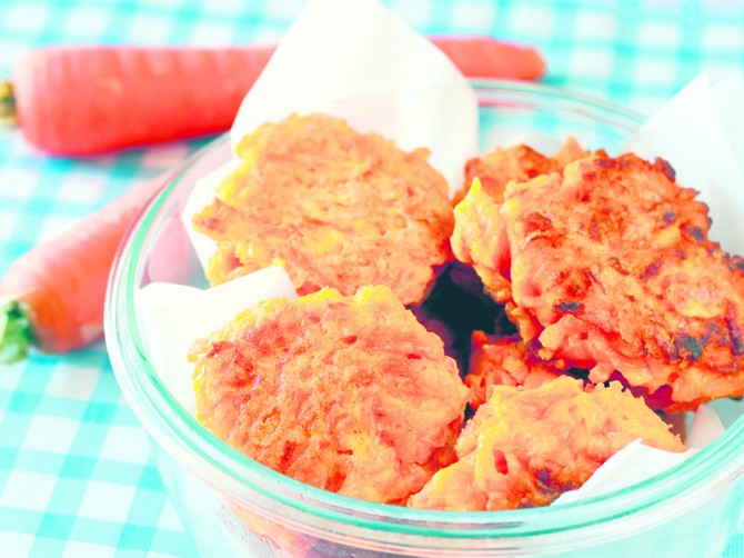 138409_stockphotovegetablepancakesmadefromcarrots143623852