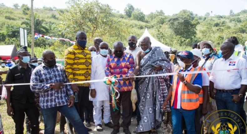 President Akufo-Addo commissions hydro station