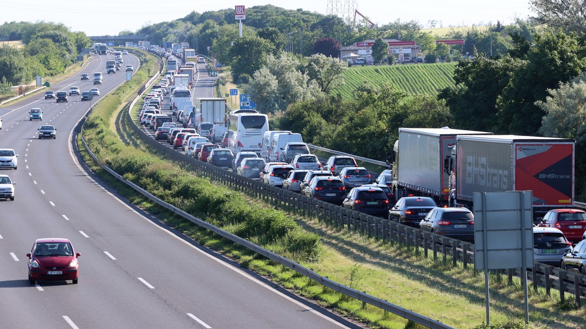 Ötös karambol az M3-as bevezetőjén
