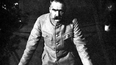 Józef Piłsudski też wywoływał duchy. "Wystukały na tablicy, że jest w niebezpieczeństwie"