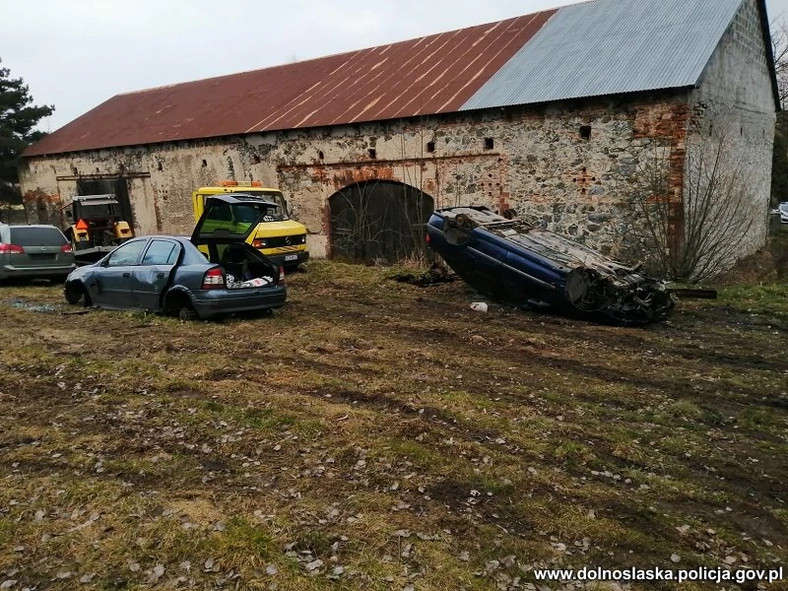 Mężczyzna z Ząbkowic Ślaskich kradł auta za pomocą lawety