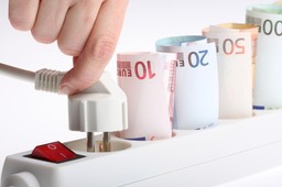 Inteligentne liczniki prądu: korzyści i zagrożenia związane ze smart meteringiem