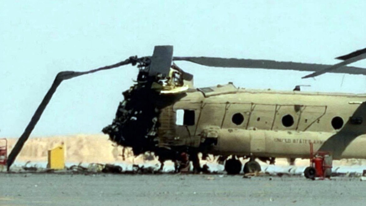 CH-47F “Chinook” Transport Helicopter