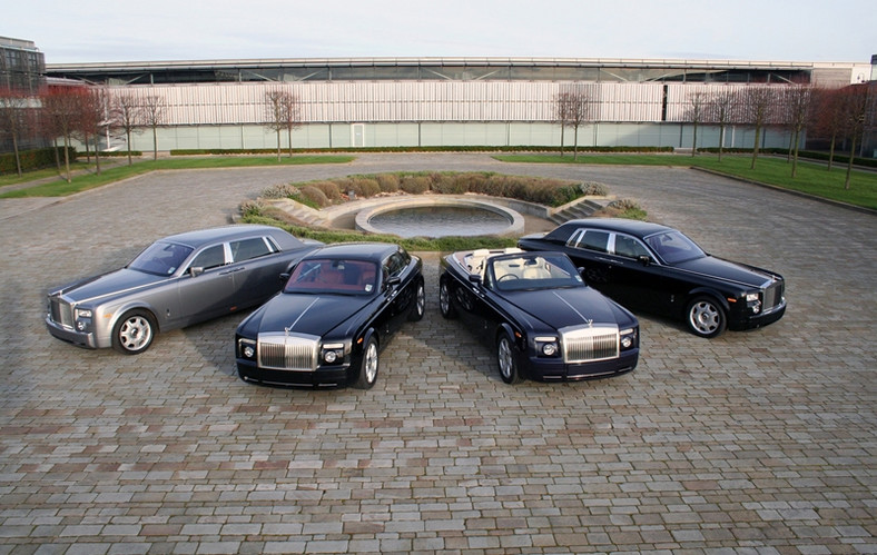Nicolas Cage kupił 9 Rolls-Royce’ów