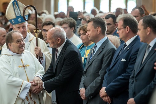 Antoni Macierewicz, Mariusz Błaszczak, Jan Józef Kasprzyk, Adam Kwiatkowski, Tadeusz Rydzyk, Ignacy 