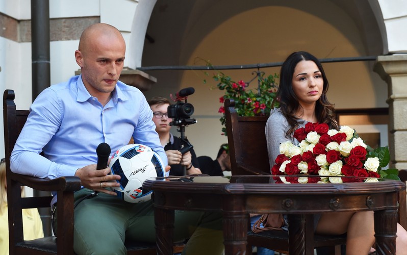 Michał Pazdan na Zamku Królewskim. Tak dziękowano mu za grę na Euro 2016