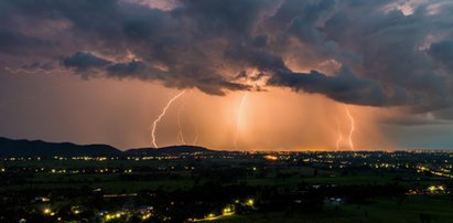 Ostrzeżenia II stopnia przed burzami z gradem