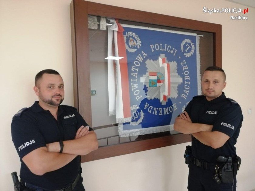 Dzielni policjanci eskortowali panią Anię do porodu