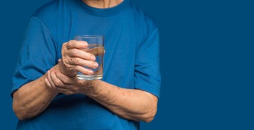 A Parkinson-kór néma tünete, amely már évekkel az egyéb jelek előtt jelentkezik