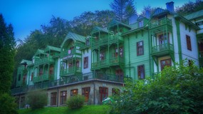 Najpiękniejsze polskie uzdrowiska na jesień. Po zdrowie i wypoczynek w niższej cenie