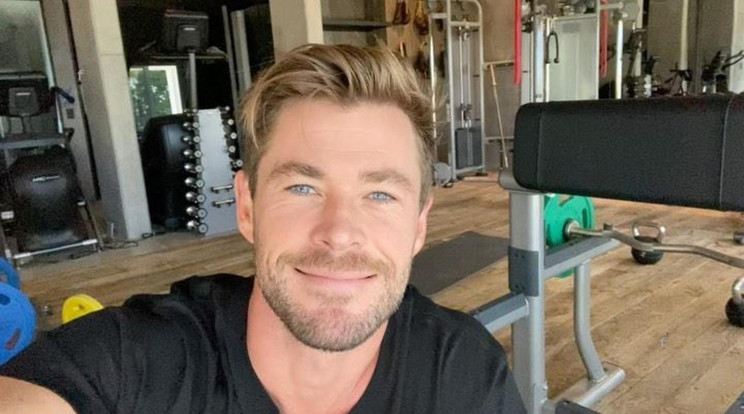 Chris Hemsworth nem ismer tréfát, ha edzésről van szó / Fotó: Northfoto