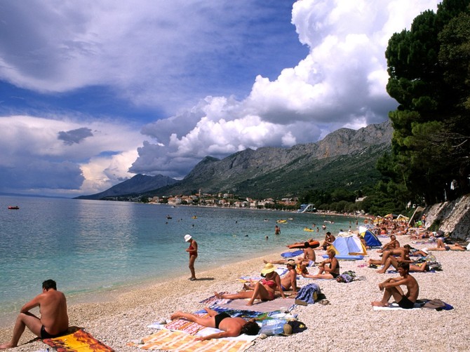 Kako su osamdesetih godina izgledale Jugoslovenke na plaži? Nigde botoksa i silikona
