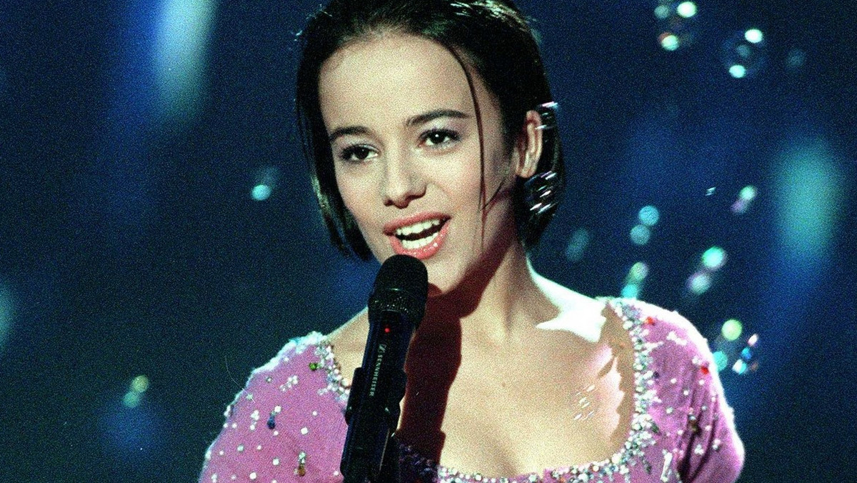 Alizee w 2000 roku