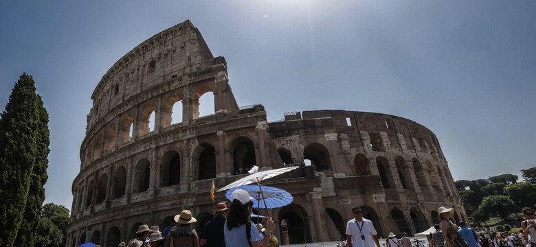 Rekordowe upały w Rzymie. Kilkadziesiąt osób dziennie mdleje pod Koloseum