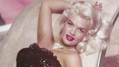 Mówiono o niej "najinteligentniejsza głupiutka blondynka". Jayne Mansfield lubiła wzbudzać kontrowersje