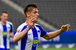 Krzysztof Piątek w pierwszym składzie i z golem, ale Hertha "na łopatkach"