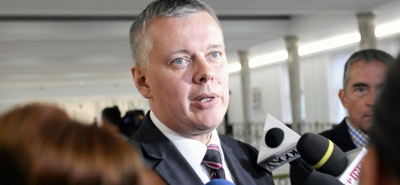 Jest śledztwo w sprawie przetargu na Caracale. Siemoniak znów na celowniku?