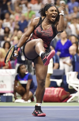 Serena Williams wyszła na kort w efektownej sukience