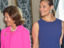 Niech się dzieje kolor! Świetne stylizacje królowej Sylwii i księżniczki Wiktorii