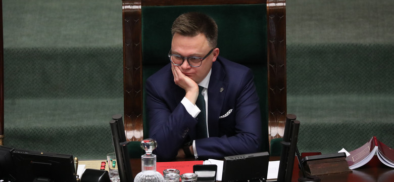 Byli marszałkowie Sejmu mówią, co powinien zrobić Szymon Hołownia. "Trzeba doprowadzić do minimalnego porozumienia"