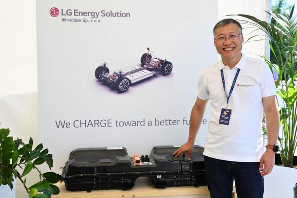 Yong Girl Lee, dyrektor odpowiedzialny za komunikację zewnętrzną spółki LG Energy Solution