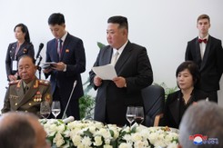 Putin obdarował Kima prezentami. Co dostał dyktator?