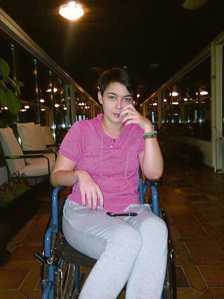 Morala je da koristi kolica: Milica je bila jedna od najmlađih osoba u Srbiji koju je pogodila multipla skleroza