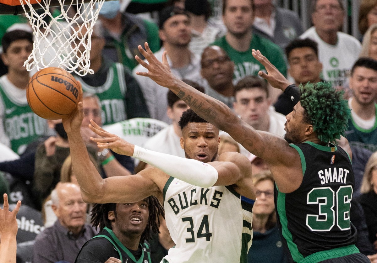 Marcus Smart i Giannis Antetokounmpo