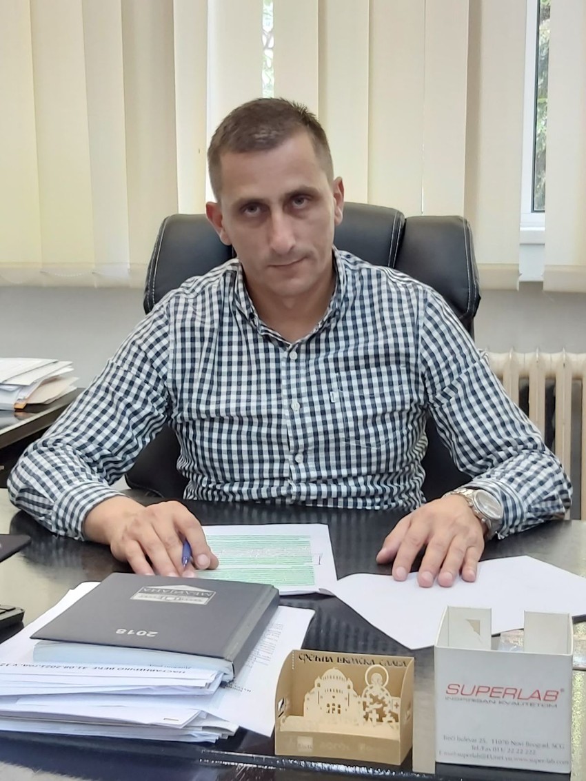 Direktor Miroslav Savić koji je pokrenuo inicijativu za promenu naziva škole 