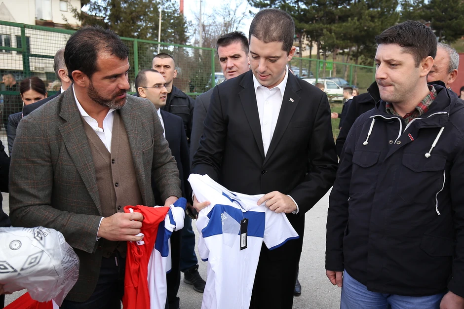 Dejan Stanković donirao sportsku opremu