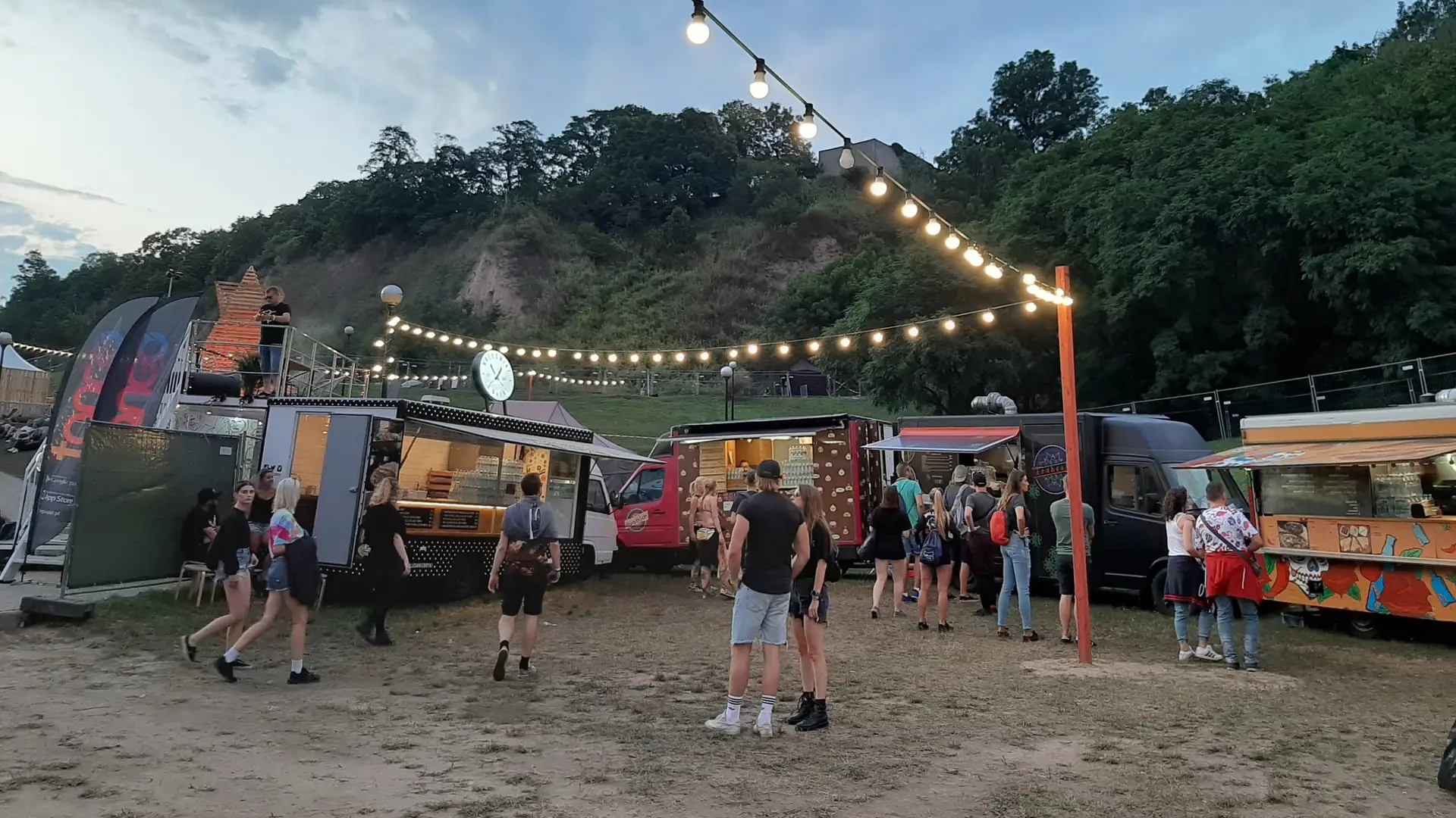 Spróbowaliśmy jedzenia z najlepszych foodtrucków na Audioriver