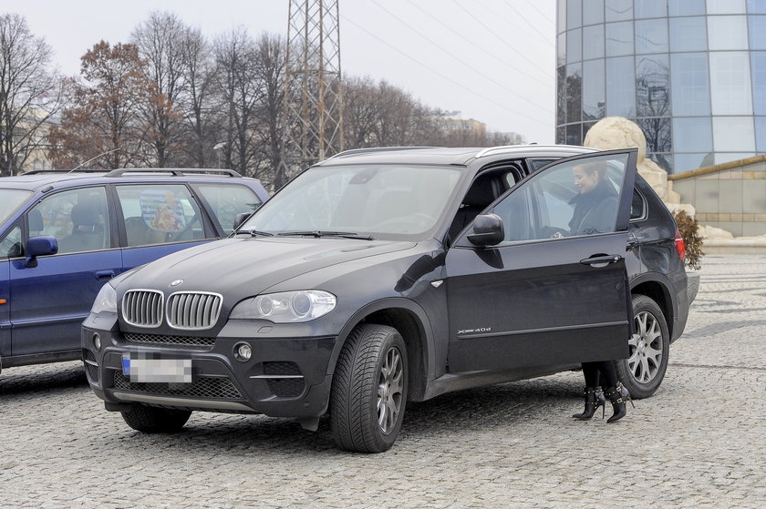 Kaatrzyna Zielińska kupuje wyprawkę dla dziecka