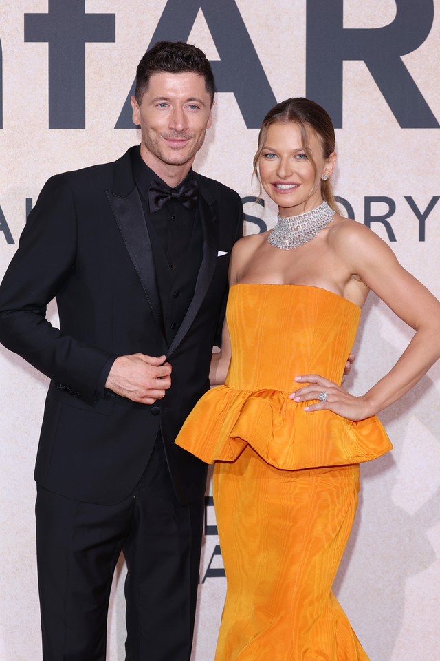 Robert Lewandowski i Anna Lewandowska na gali amfAR w Cannes